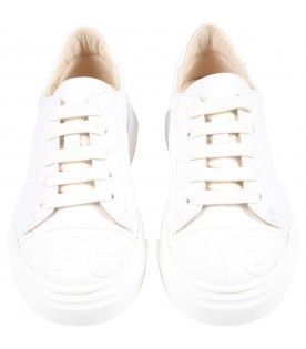White sneakers for kids with embossed logo