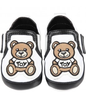 Sneakers bianche per neonato con Teddy Bear e logo