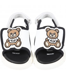 White sandals for kids with Teddy Bear and black logo