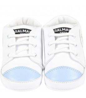 White shoes for baby boy with logo