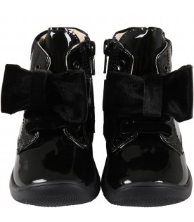 Black boots for girl with bow