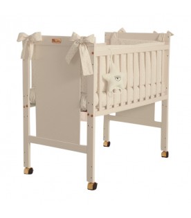 Ivory Mini-me crib for babykids with logo