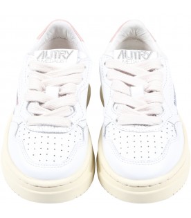 White sneakers for kids with pink deatils