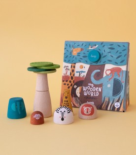 Board game for kids with animals from the Savannah