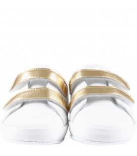 White sneakers for baby boy with golden logo