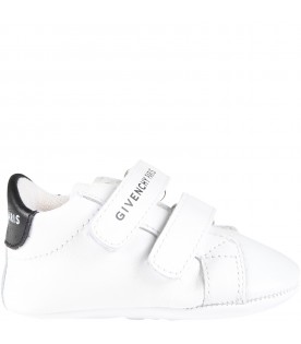 White shoes for baby boy with black logo